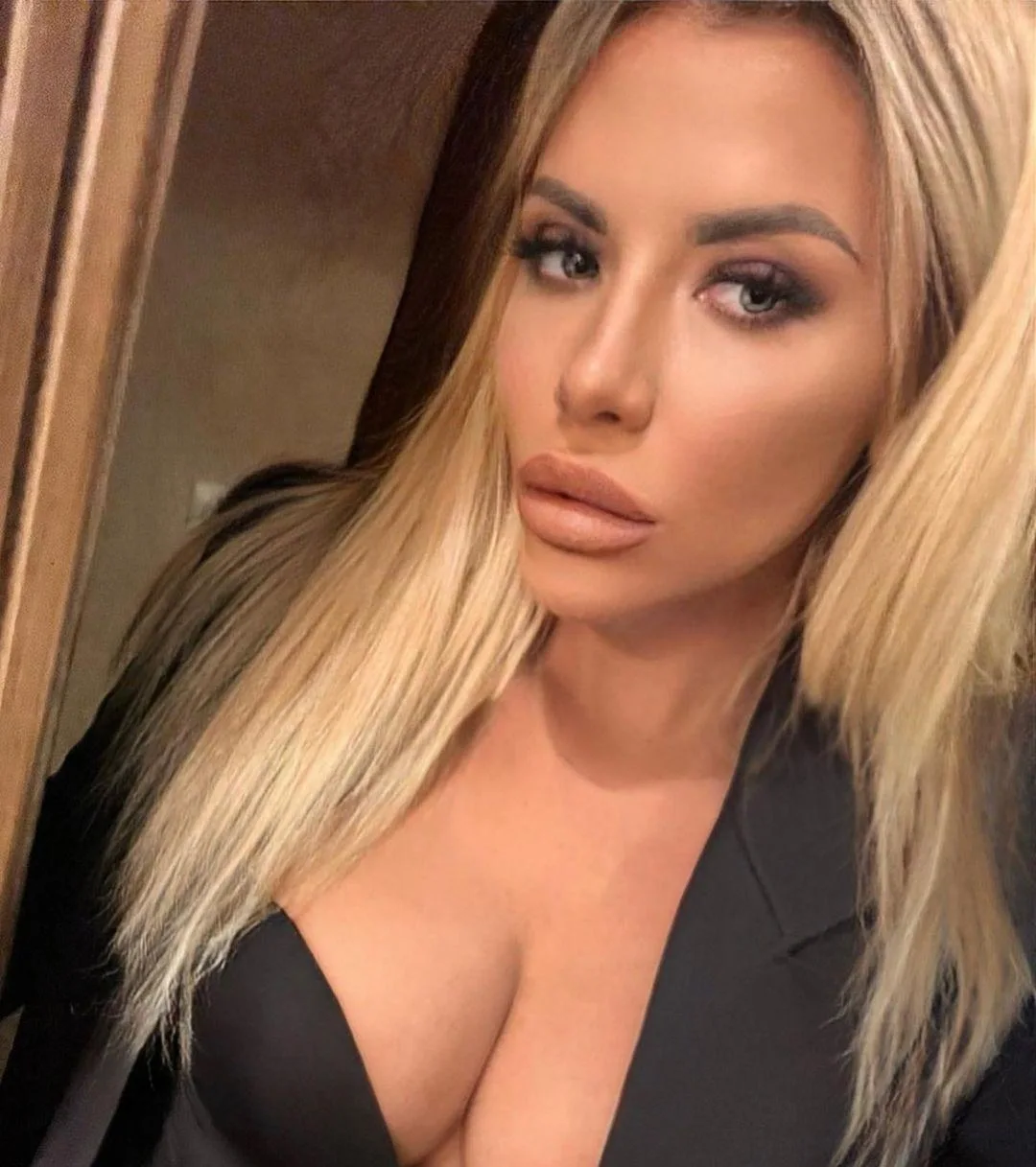 Эля, Рост: 163, Возраст: 26, Вес: 52