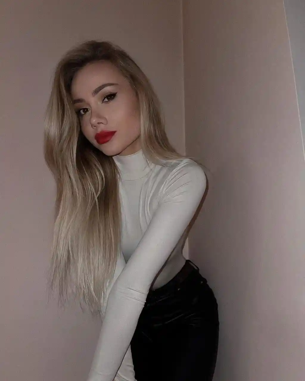 Кристабелла, Рост: 167, Возраст: 23, Вес: 54