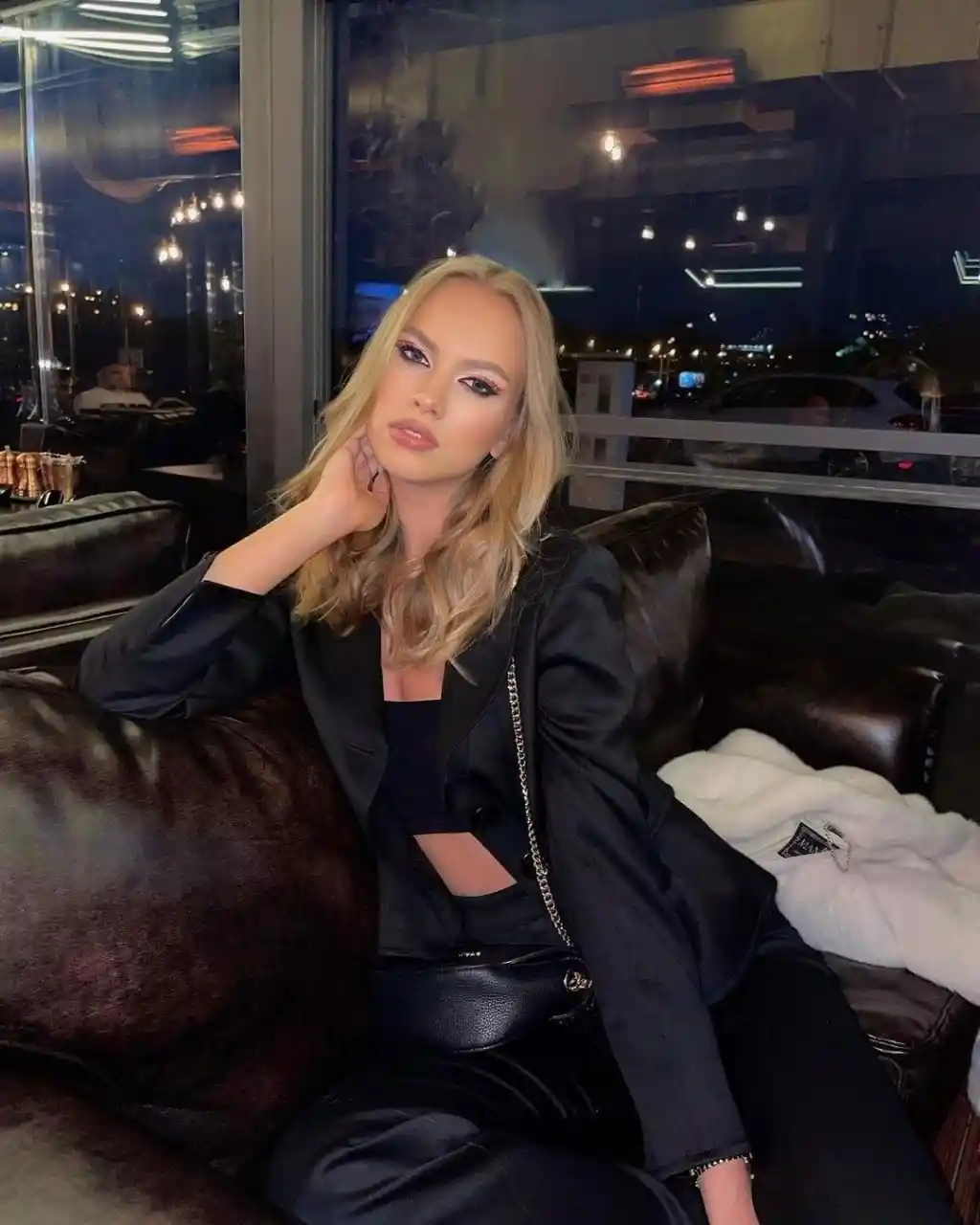 Александра, Рост: 159, Возраст: 22, Вес: 47