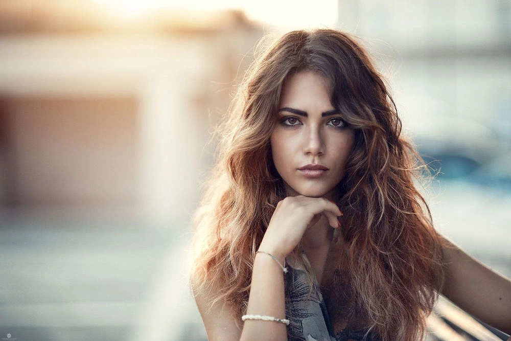 Девушки с средней грудью